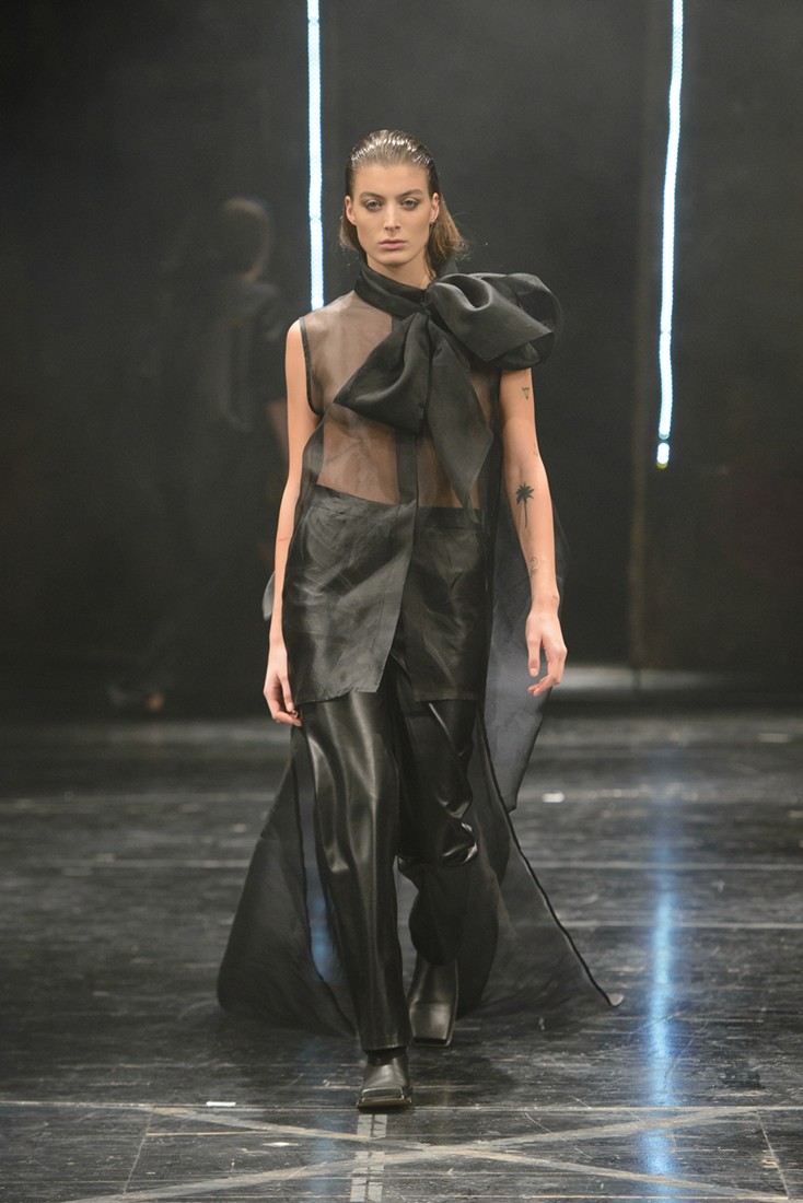 ANUKA KEBURIA – SS 18